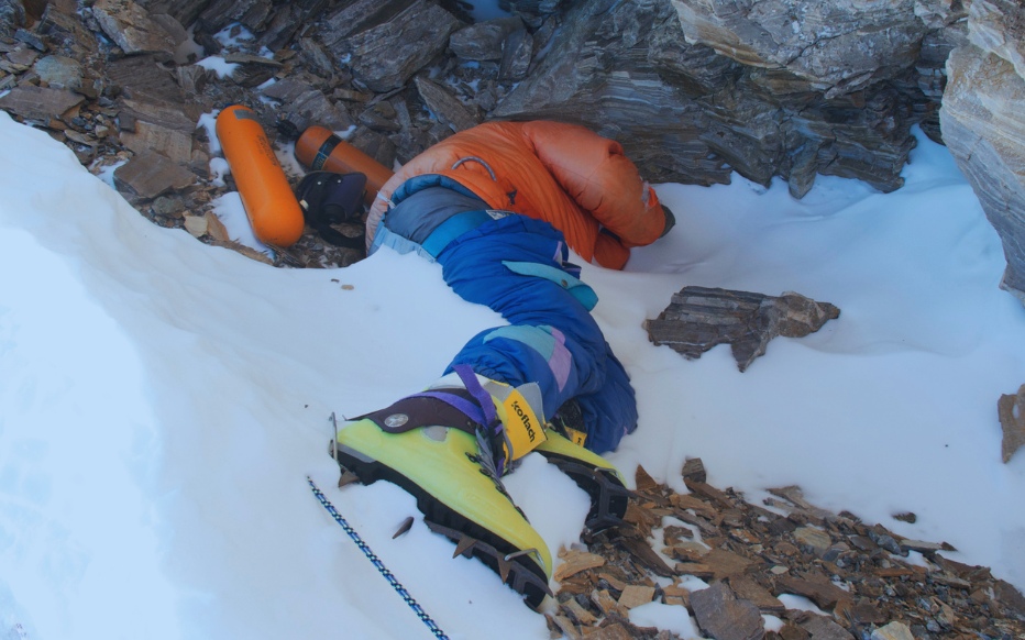 Green Boots : un cadavre au sommet de l'Everest qui servait de repère aux alpinistes. 
